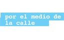por el medio de la calle